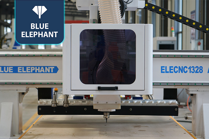 EK2開料機(jī)+上下料貼標(biāo)